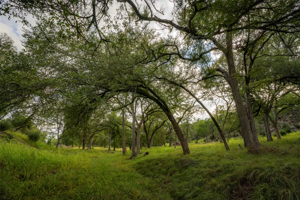247 Betty Drive Bandera, TX 78003