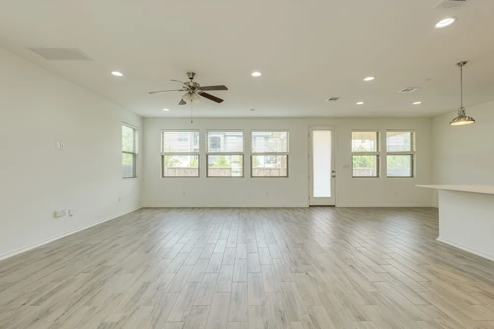 13513 Feldspar Drive Austin, TX 78729