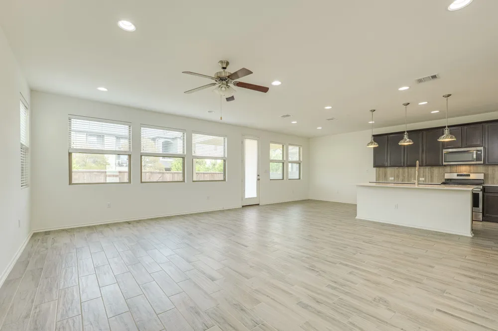 13513 Feldspar Drive Austin, TX 78729