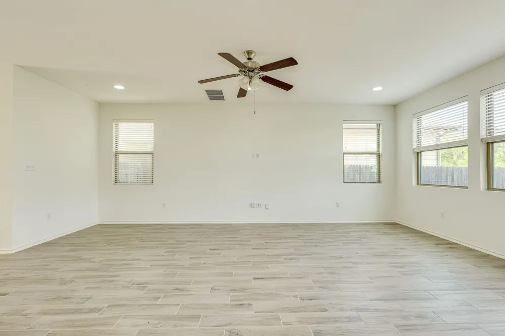13513 Feldspar Drive Austin, TX 78729