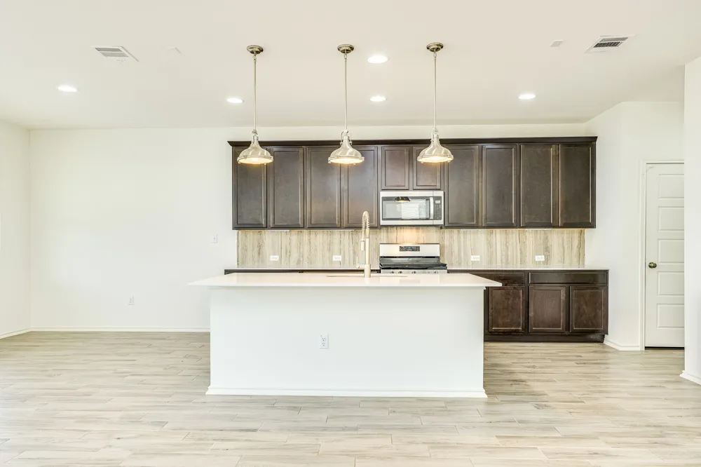 13513 Feldspar Drive Austin, TX 78729