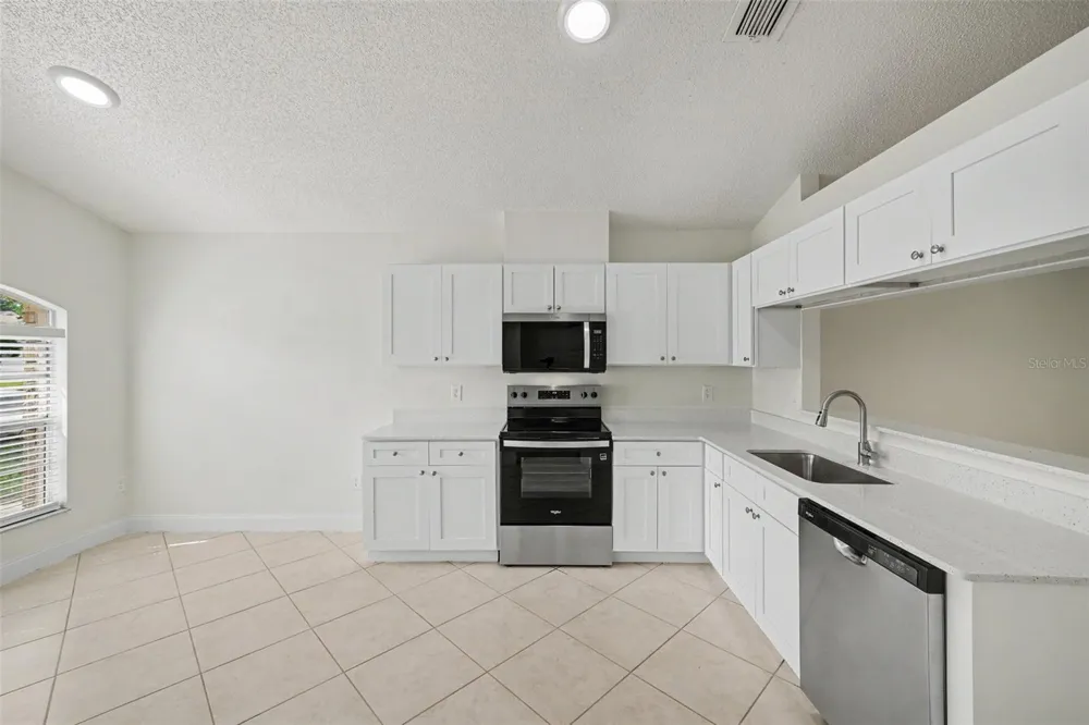4533 BRIDGETON LANE Orlando, FL 32817