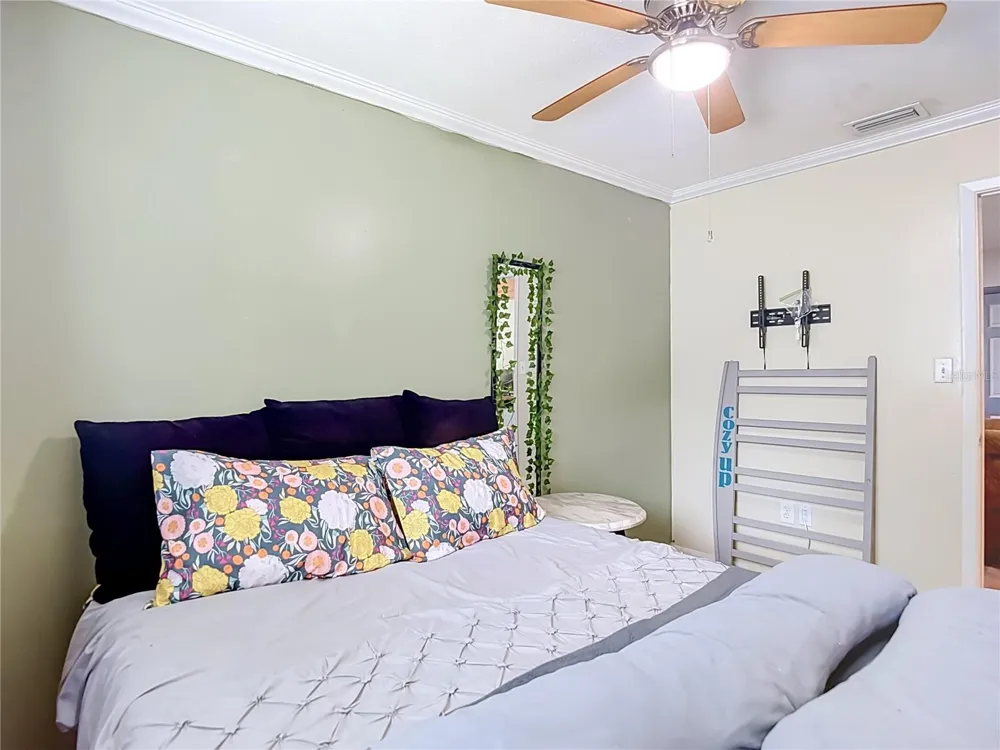 201 E WHEELER ROAD Seffner, FL 33584