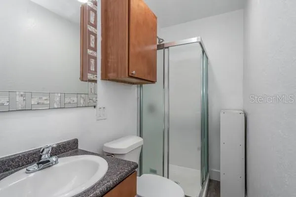 12009 WATERSIDE COURT Tampa, FL 33612