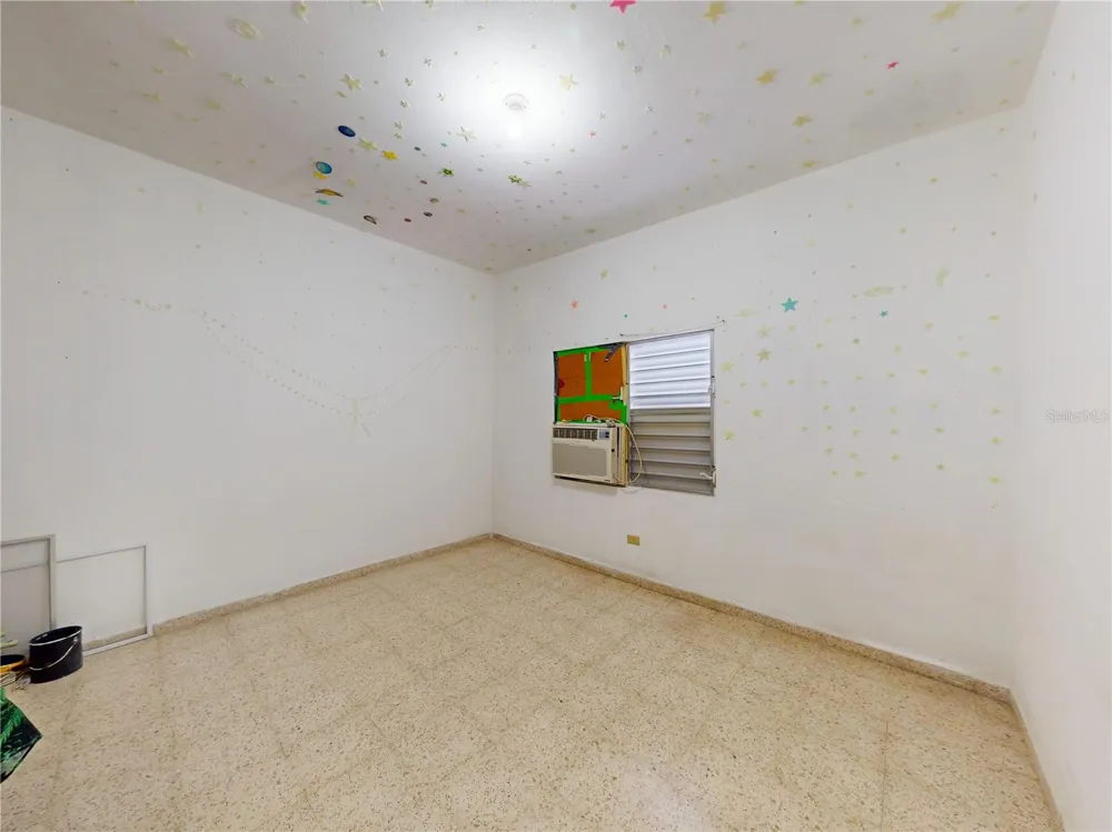 13 CALLE LOS ROBLES, URB REPARTO ROBLES Anasco, PR 00610