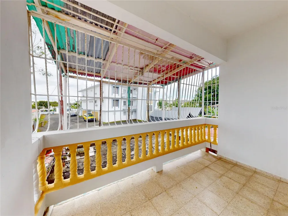 13 CALLE LOS ROBLES, URB REPARTO ROBLES Anasco, PR 00610