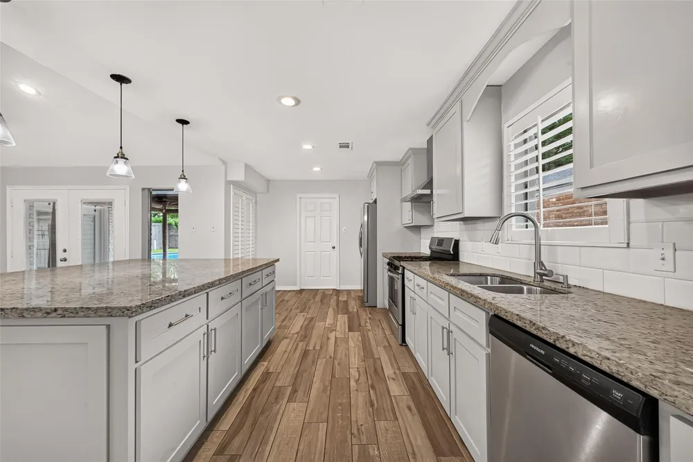 4711 Eagle Trail Drive Houston, TX 77084