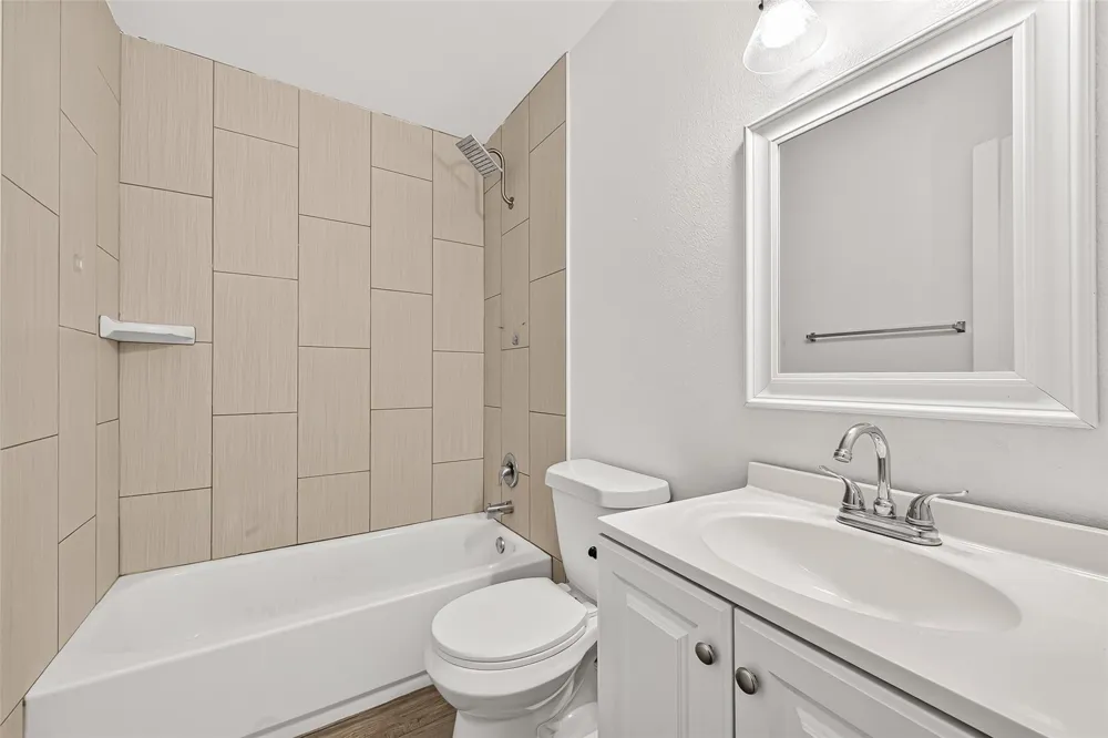 4711 Eagle Trail Drive Houston, TX 77084