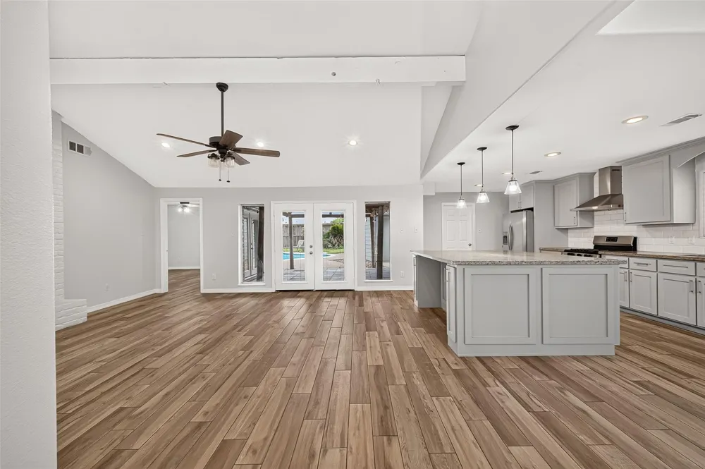 4711 Eagle Trail Drive Houston, TX 77084
