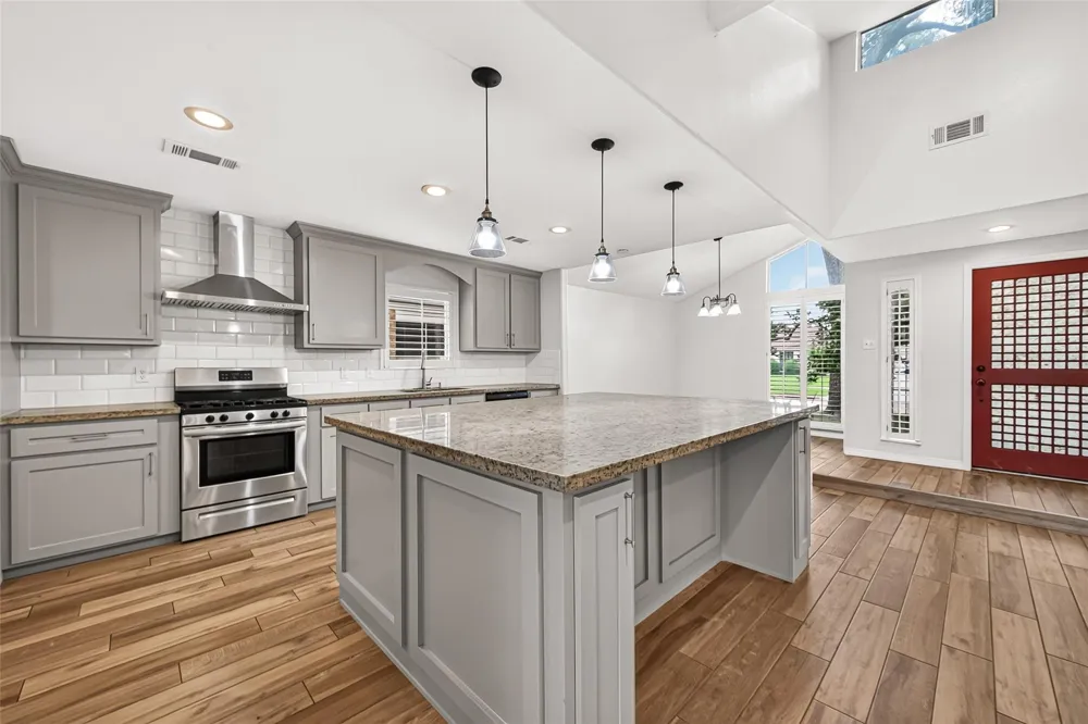 4711 Eagle Trail Drive Houston, TX 77084