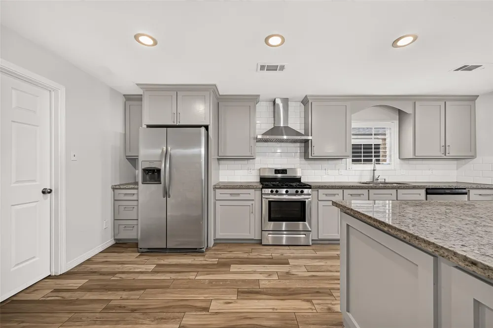 4711 Eagle Trail Drive Houston, TX 77084