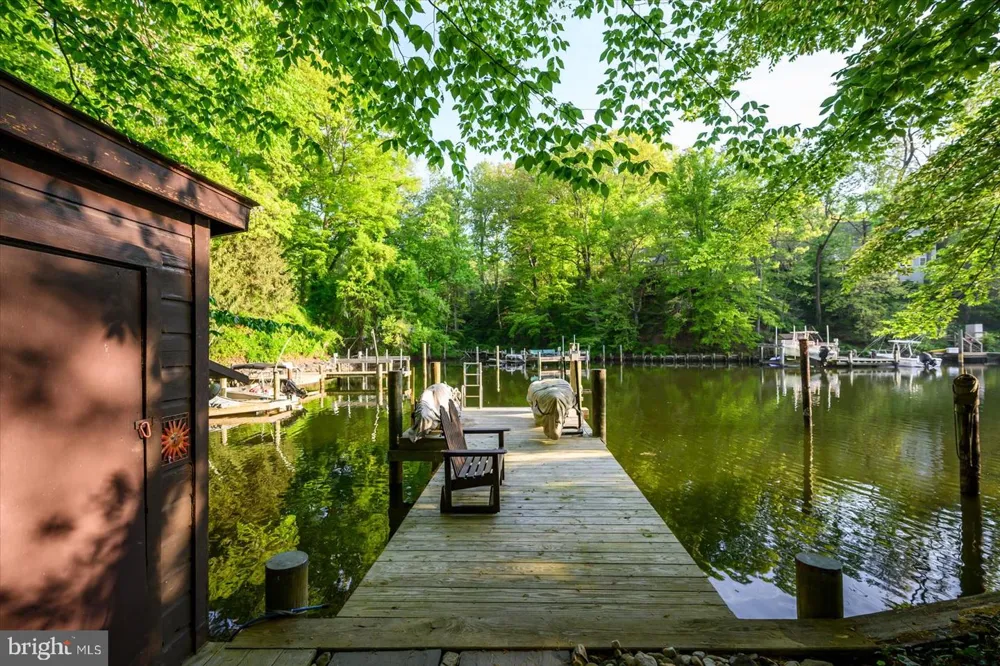 1739 VINEYARD TRAIL Annapolis, MD 21401
