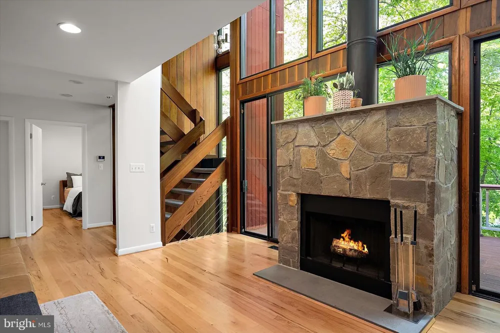1739 VINEYARD TRAIL Annapolis, MD 21401