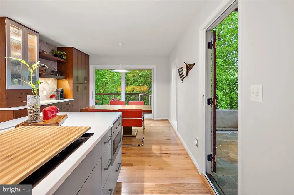 1739 VINEYARD TRAIL Annapolis, MD 21401