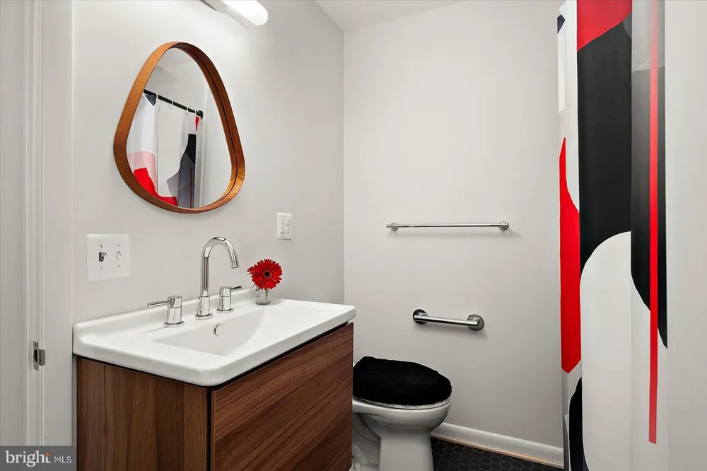 1739 VINEYARD TRAIL Annapolis, MD 21401