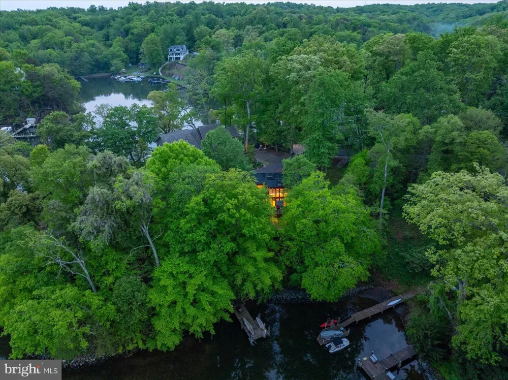 1739 VINEYARD TRAIL Annapolis, MD 21401