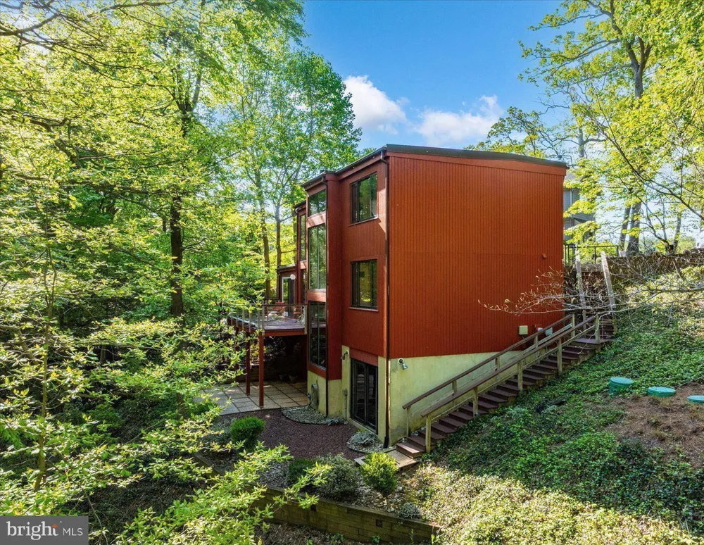 1739 VINEYARD TRAIL Annapolis, MD 21401
