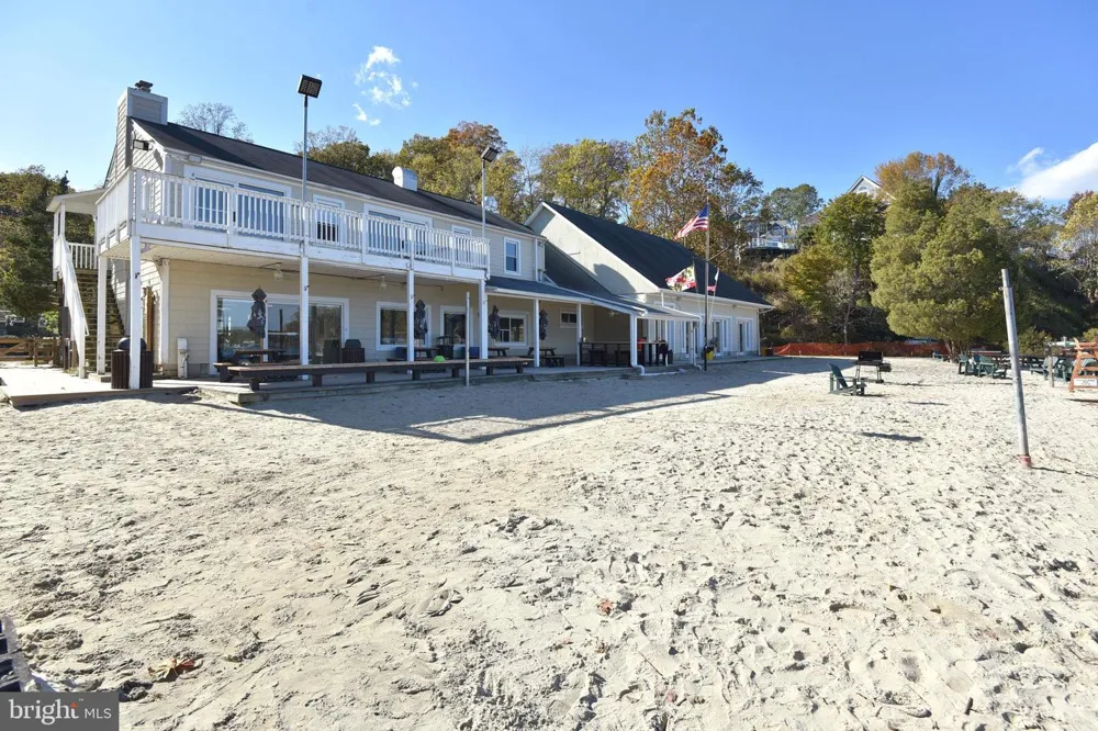 1739 VINEYARD TRAIL Annapolis, MD 21401
