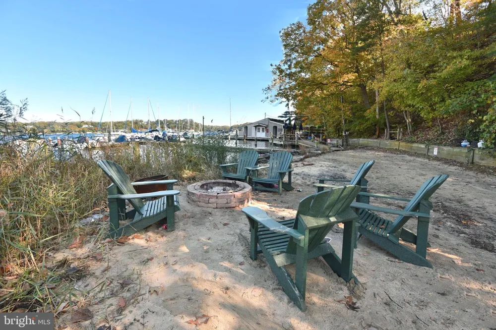 1739 VINEYARD TRAIL Annapolis, MD 21401