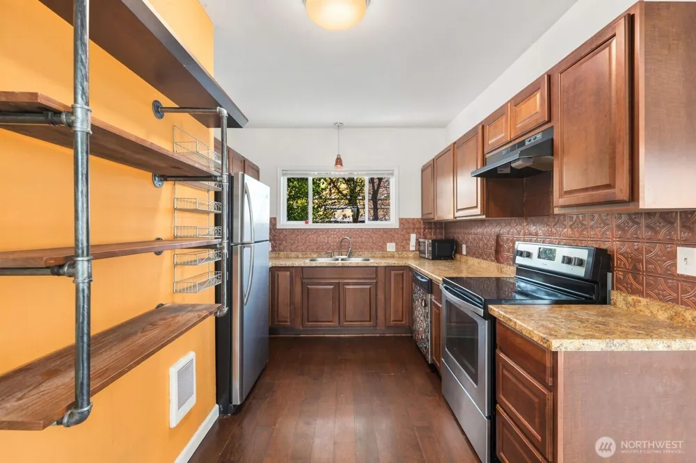 119 C STREET NW Auburn, WA 98001