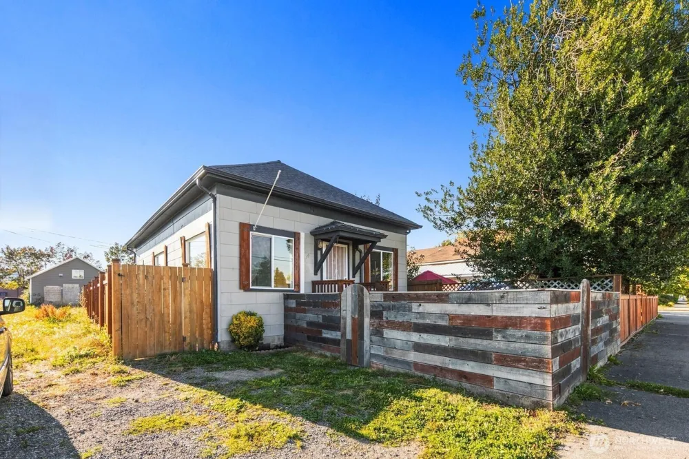 119 C STREET NW Auburn, WA 98001