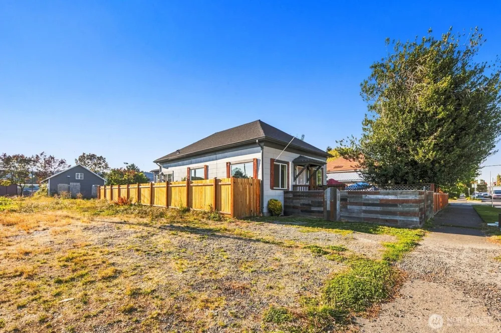 119 C STREET NW Auburn, WA 98001