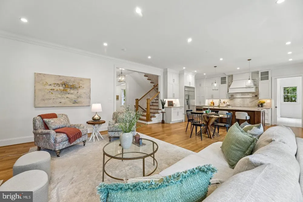 7926 BOLLING DRIVE Alexandria, VA 22308