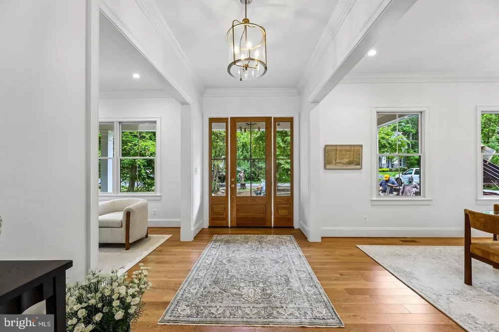 7926 BOLLING DRIVE Alexandria, VA 22308