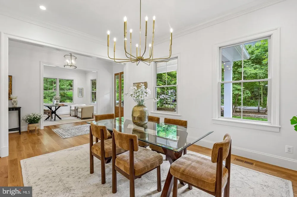 7926 BOLLING DRIVE Alexandria, VA 22308