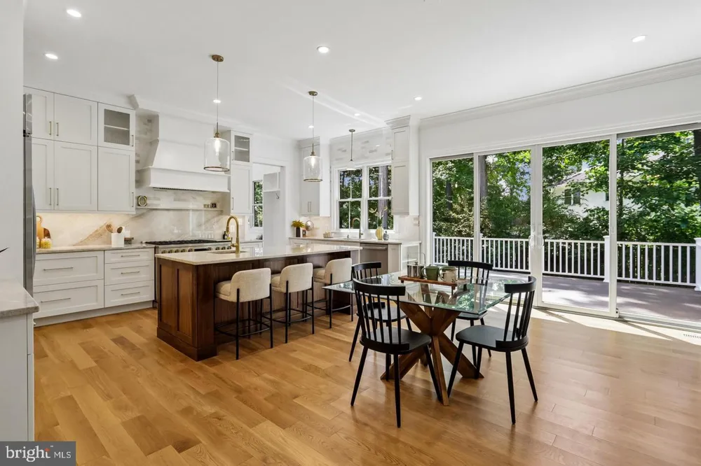 7926 BOLLING DRIVE Alexandria, VA 22308