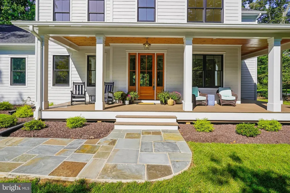 7926 BOLLING DRIVE Alexandria, VA 22308