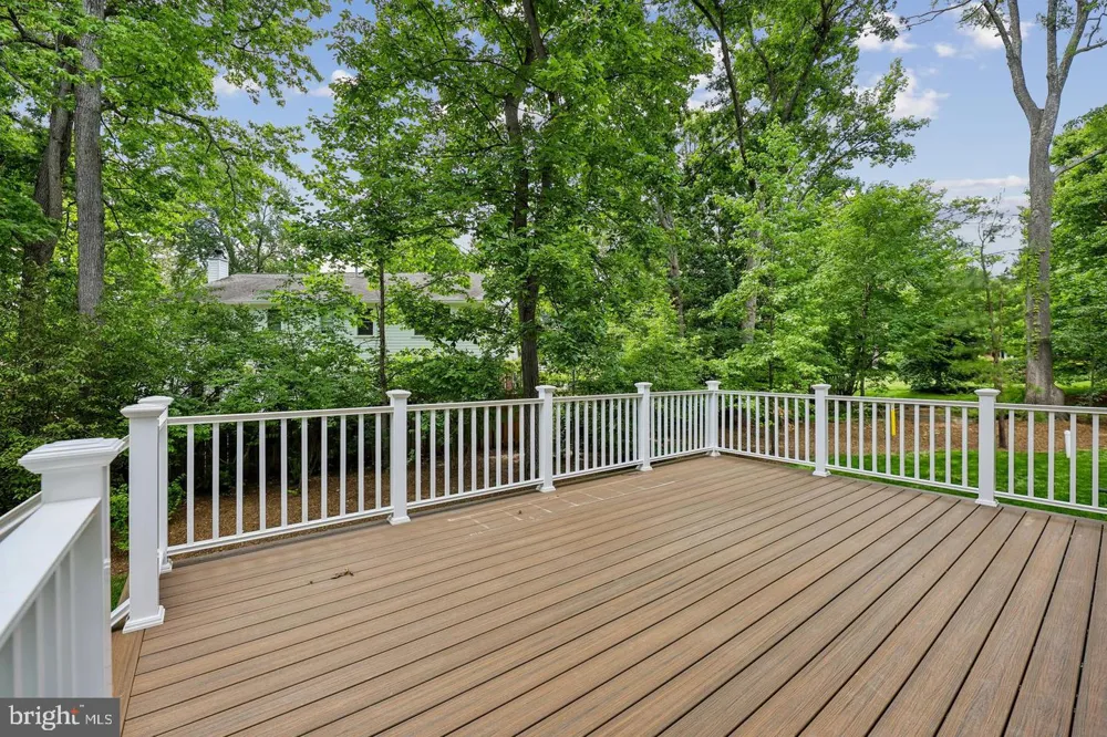 7926 BOLLING DRIVE Alexandria, VA 22308