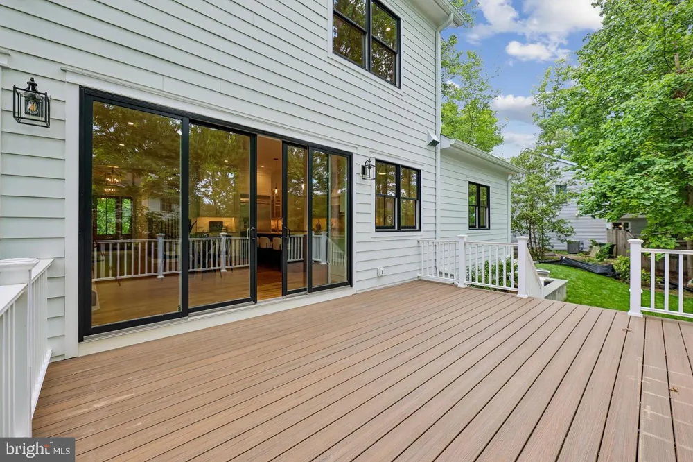 7926 BOLLING DRIVE Alexandria, VA 22308