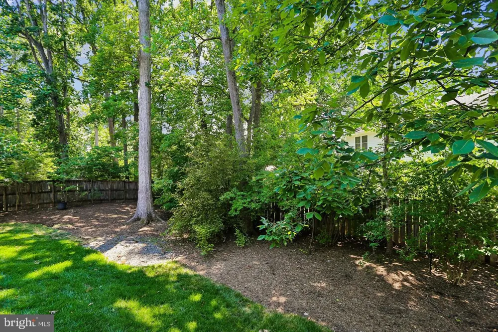7926 BOLLING DRIVE Alexandria, VA 22308