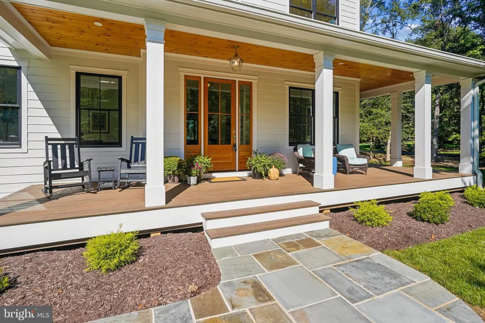 7926 BOLLING DRIVE Alexandria, VA 22308
