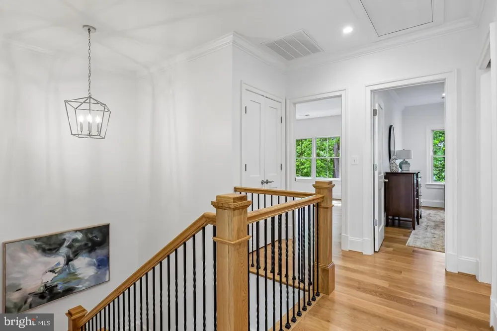 7926 BOLLING DRIVE Alexandria, VA 22308