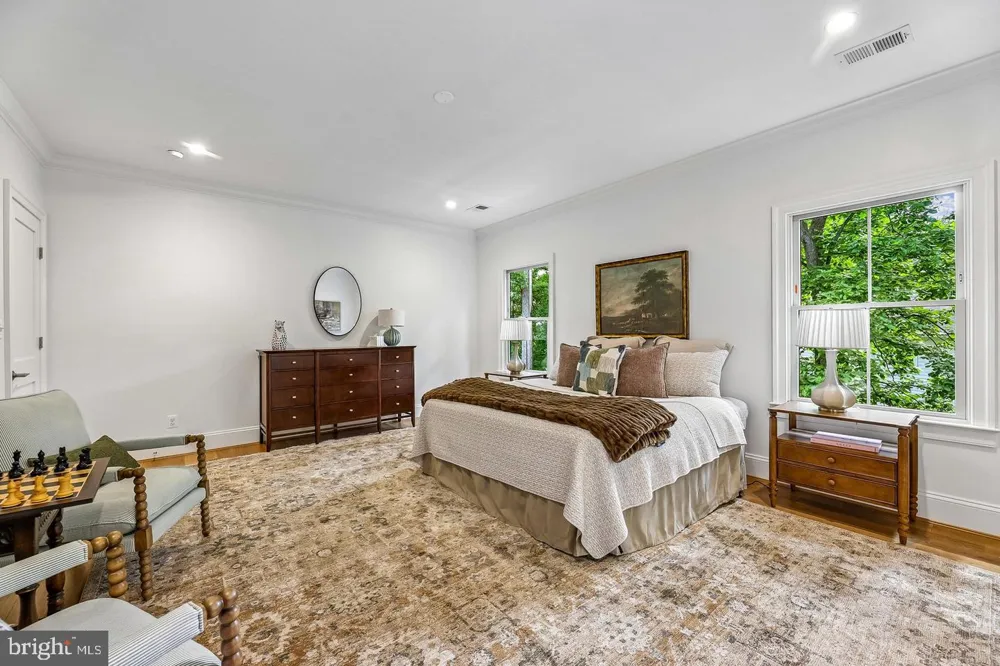 7926 BOLLING DRIVE Alexandria, VA 22308