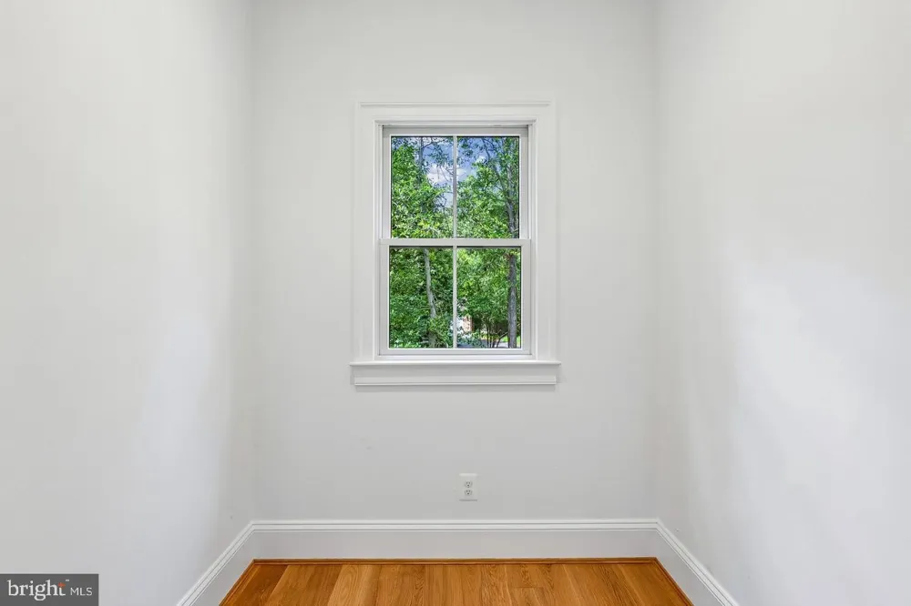 7926 BOLLING DRIVE Alexandria, VA 22308