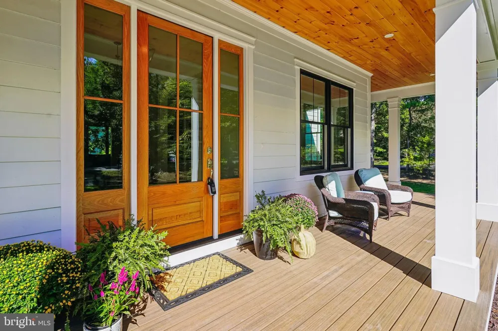 7926 BOLLING DRIVE Alexandria, VA 22308