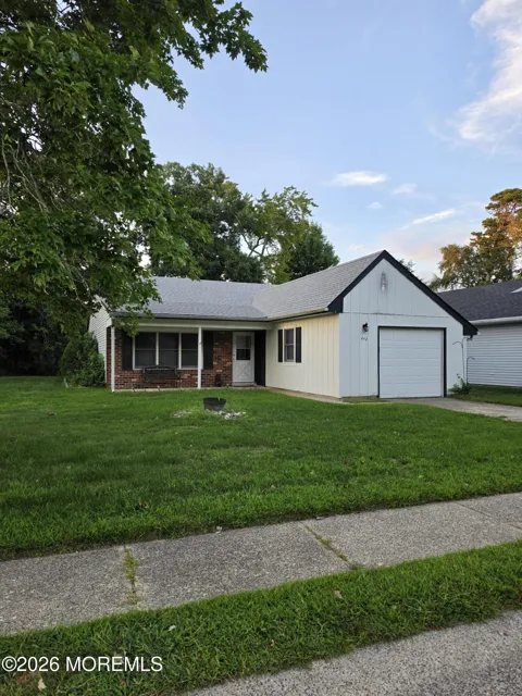 242 Lexington Drive