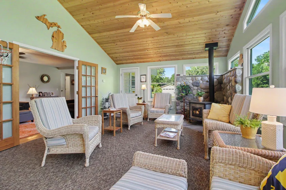 2603 Lone Oak Drive Lodi Township, MI 48103
