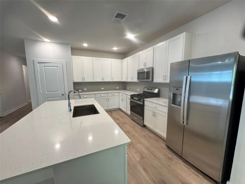 108 Sorghum Drive Hutto, TX 78634