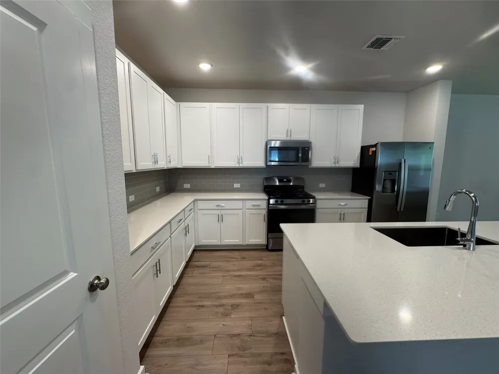 108 Sorghum Drive Hutto, TX 78634