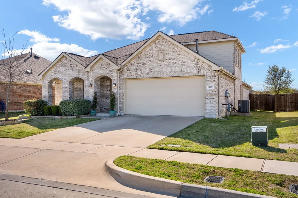 200 Copper Switch Drive Anna, TX 75409