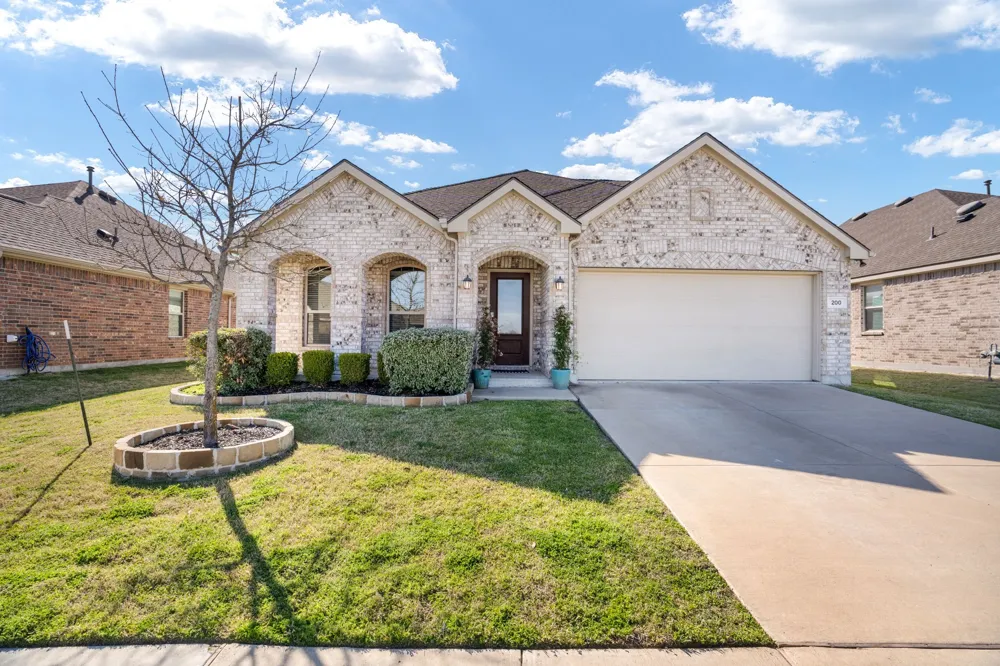 200 Copper Switch Drive Anna, TX 75409