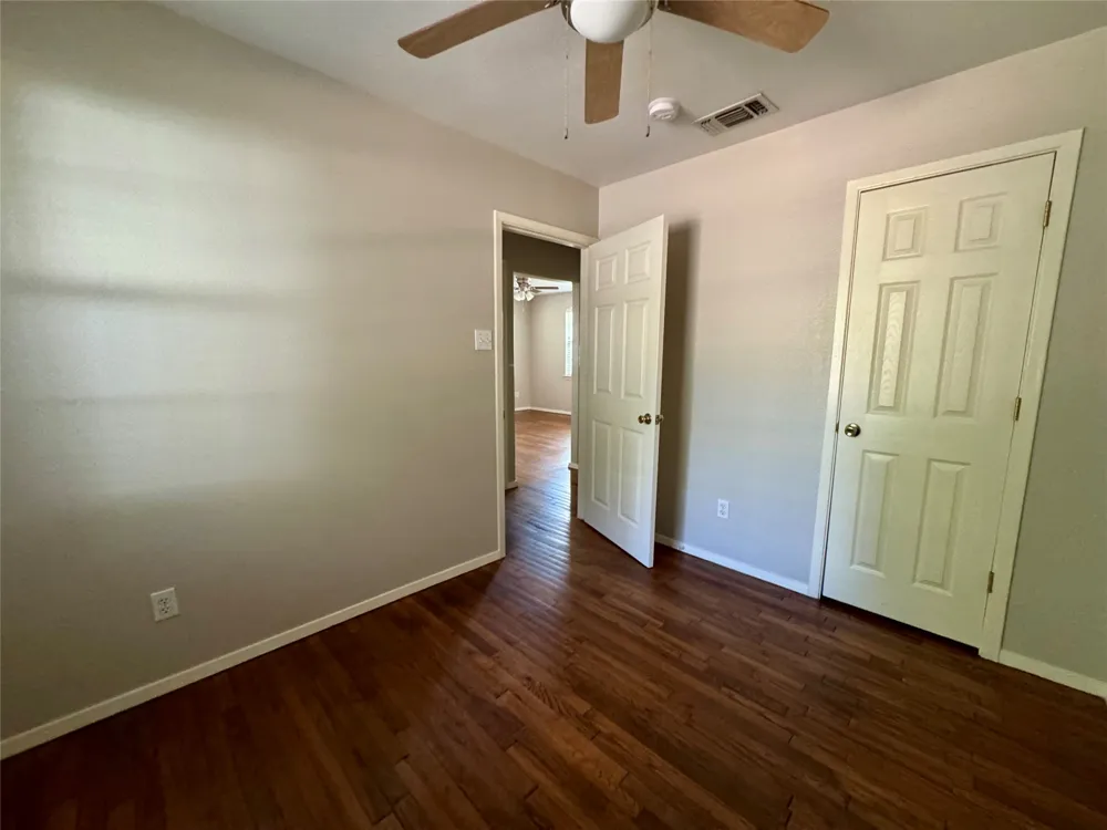 1013 Wilshire Boulevard Arlington, TX 76012