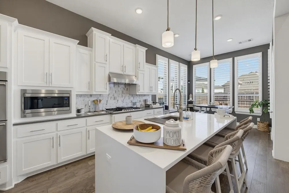1811 Sable Bay Lane Arlington, TX 76005