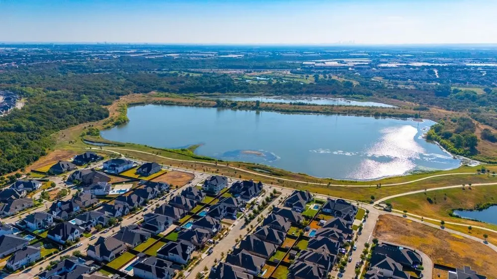 1811 Sable Bay Lane Arlington, TX 76005