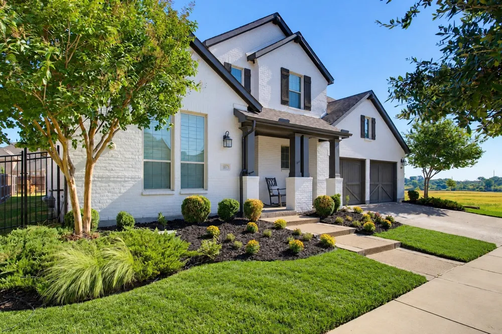 1811 Sable Bay Lane Arlington, TX 76005