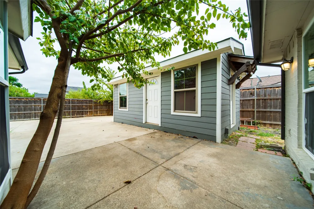 4801 Freeport Drive Garland, TX 75043